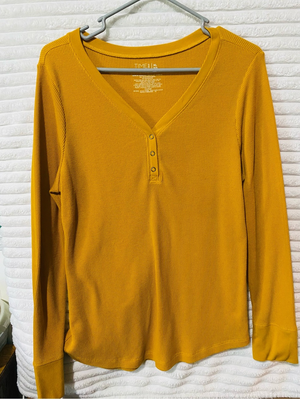 🌵3 for $25 Mustard Ribbed Henley Long-Sleeve Top